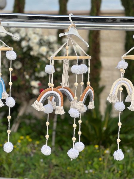 تعليقة مكرمية بني